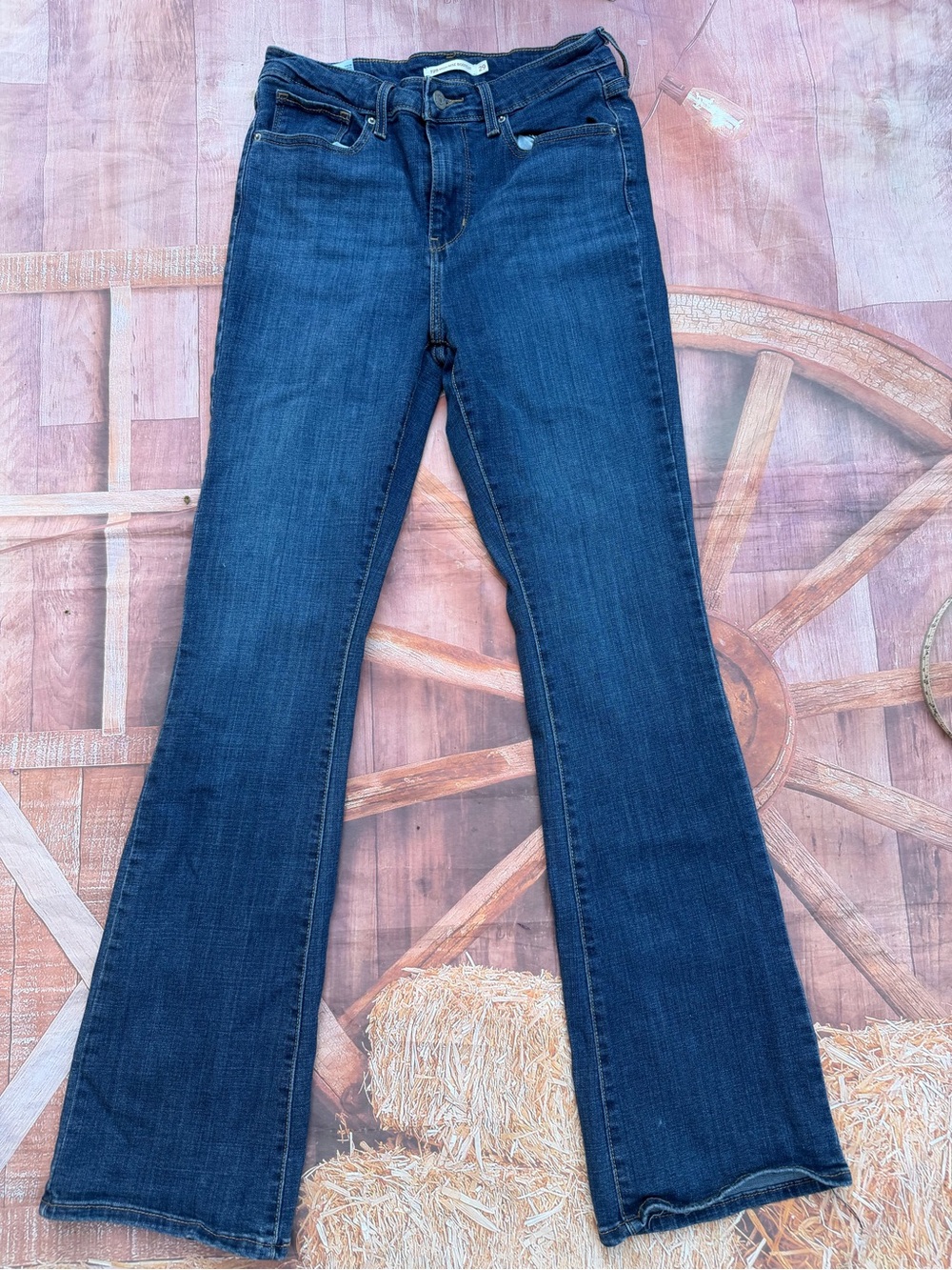 Levi's Women's Dark Blue Bootcut Jeans - Classic Denim